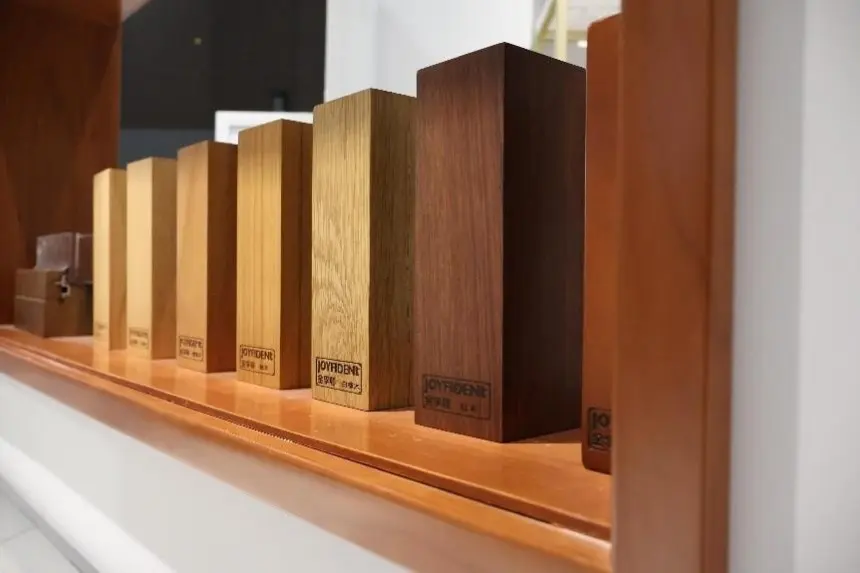 What Wood And Exterior Aluminum Are Used For Joyfident Aluminum Clad Wood Windows (2).jpg