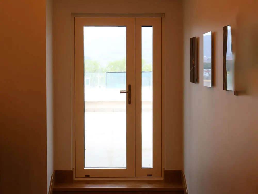 Joyfident 92 swing aluminum clad wood door (3).jpg