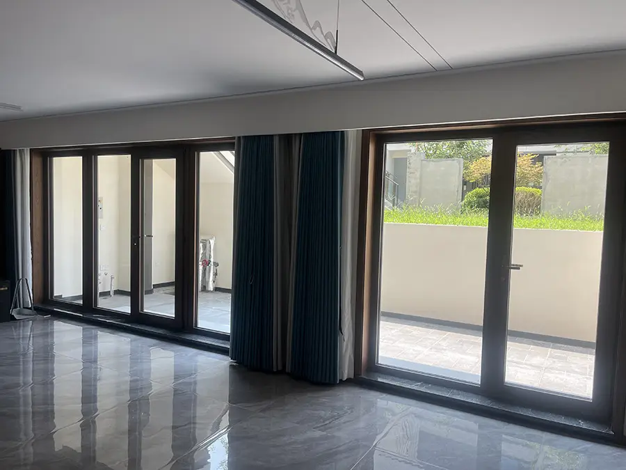 How to choose between aluminum windows and aluminum clad wooden windows5.jpg