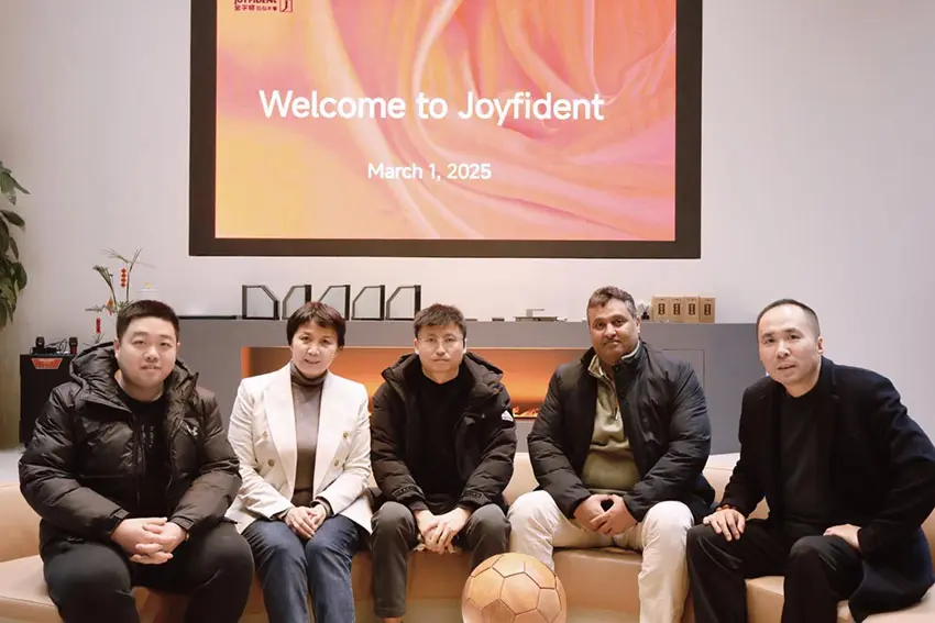 Joyfident Shining at Saudi Big 5 Exhibition3.jpg